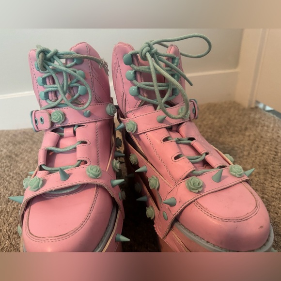 BABY PINK QOZMO BONDAGE ROSE PLATFORM SNEAKERS - Picture 10 of 10
